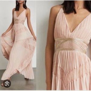 BCBGMaxAzria Eve Lace
Pleated Grecian
Gown in Bare Pink sz 6 $468 nwt
